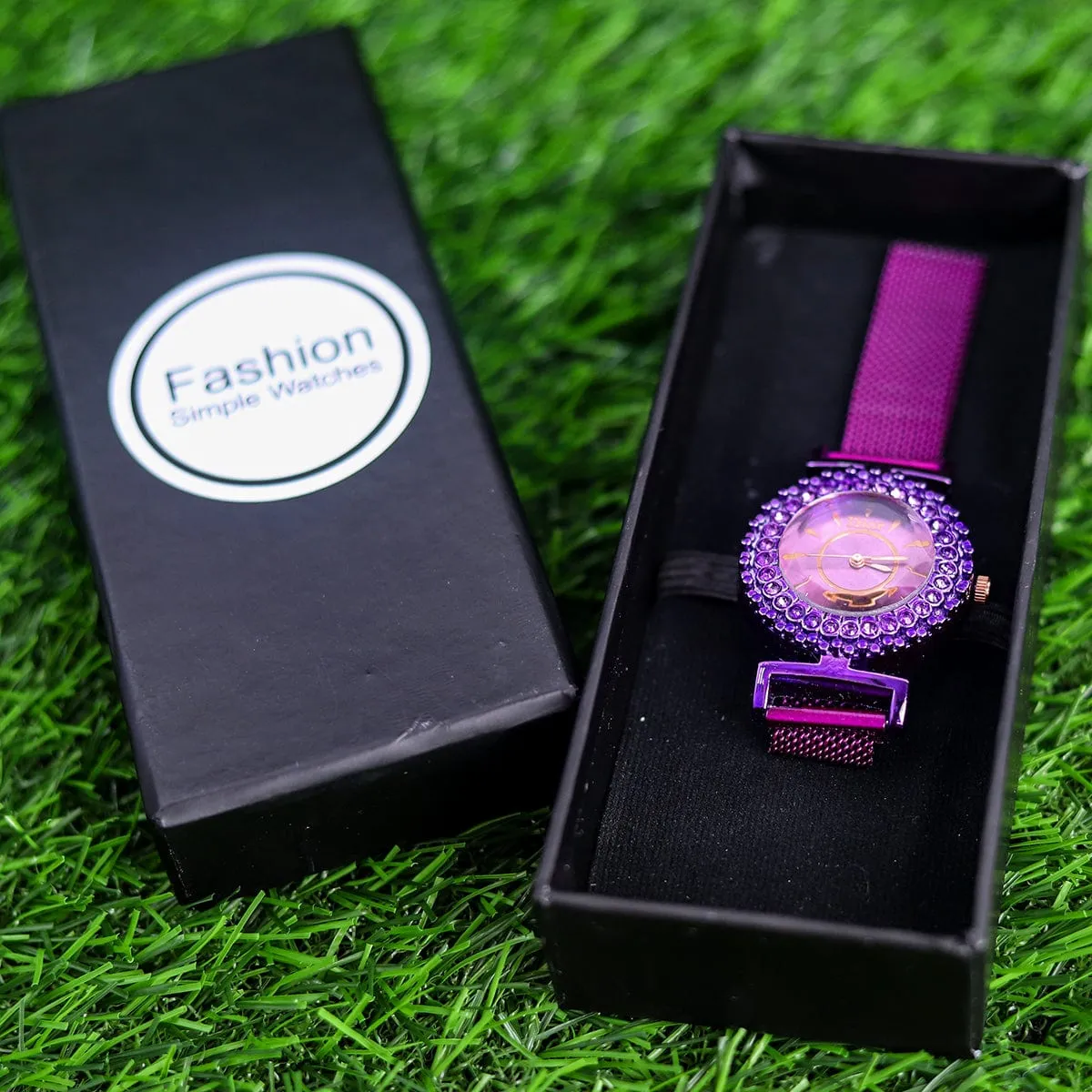 Blue Touch In Style Magnetic Chain Women Watch