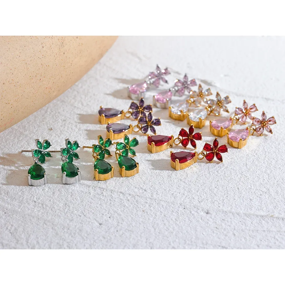Cubic Zirconia Flower Bling Earrings.