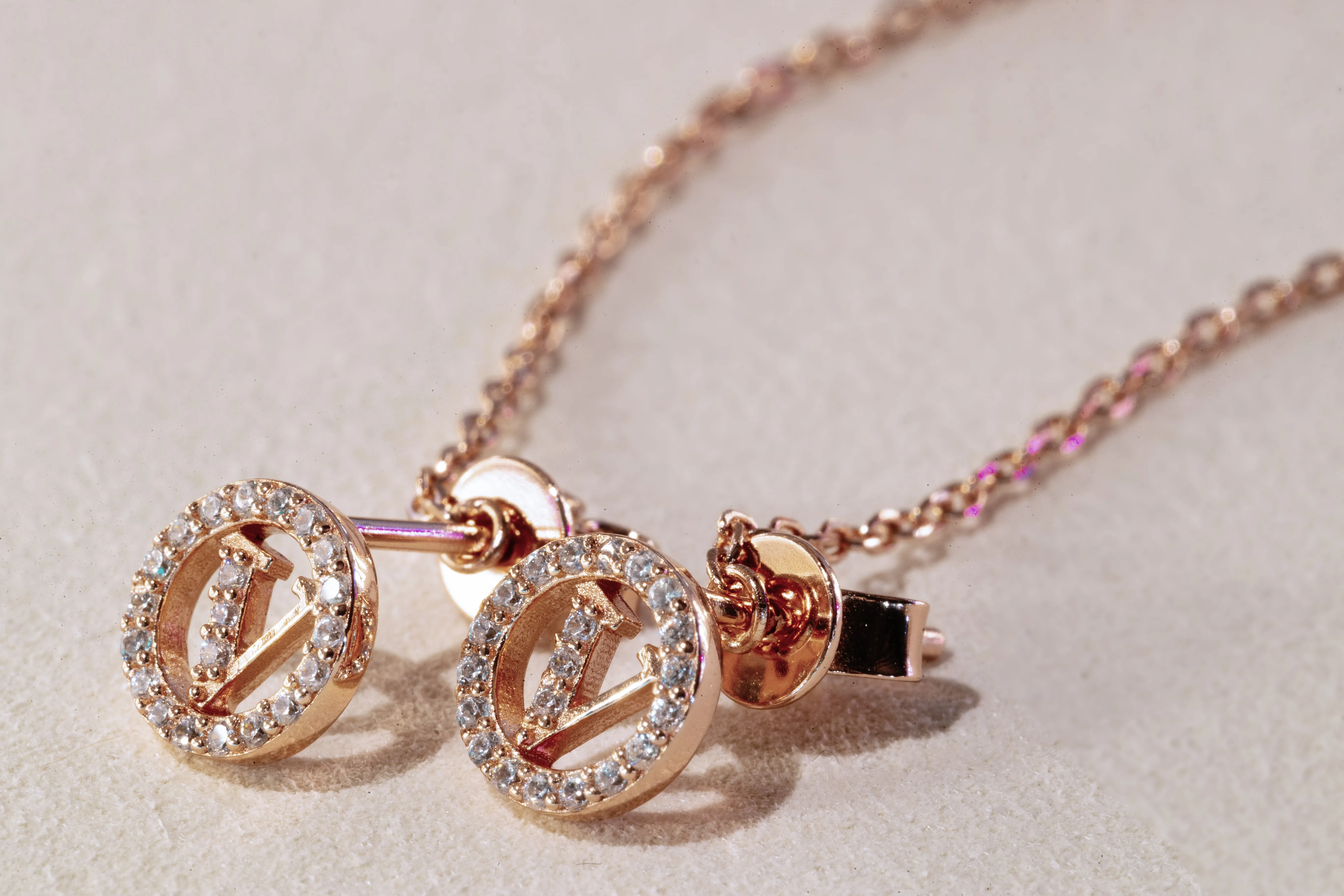 Delux Graceful Harmony Earring
