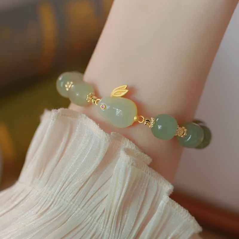 New green beaded fresh natural hetian jade bunny bracelet for women