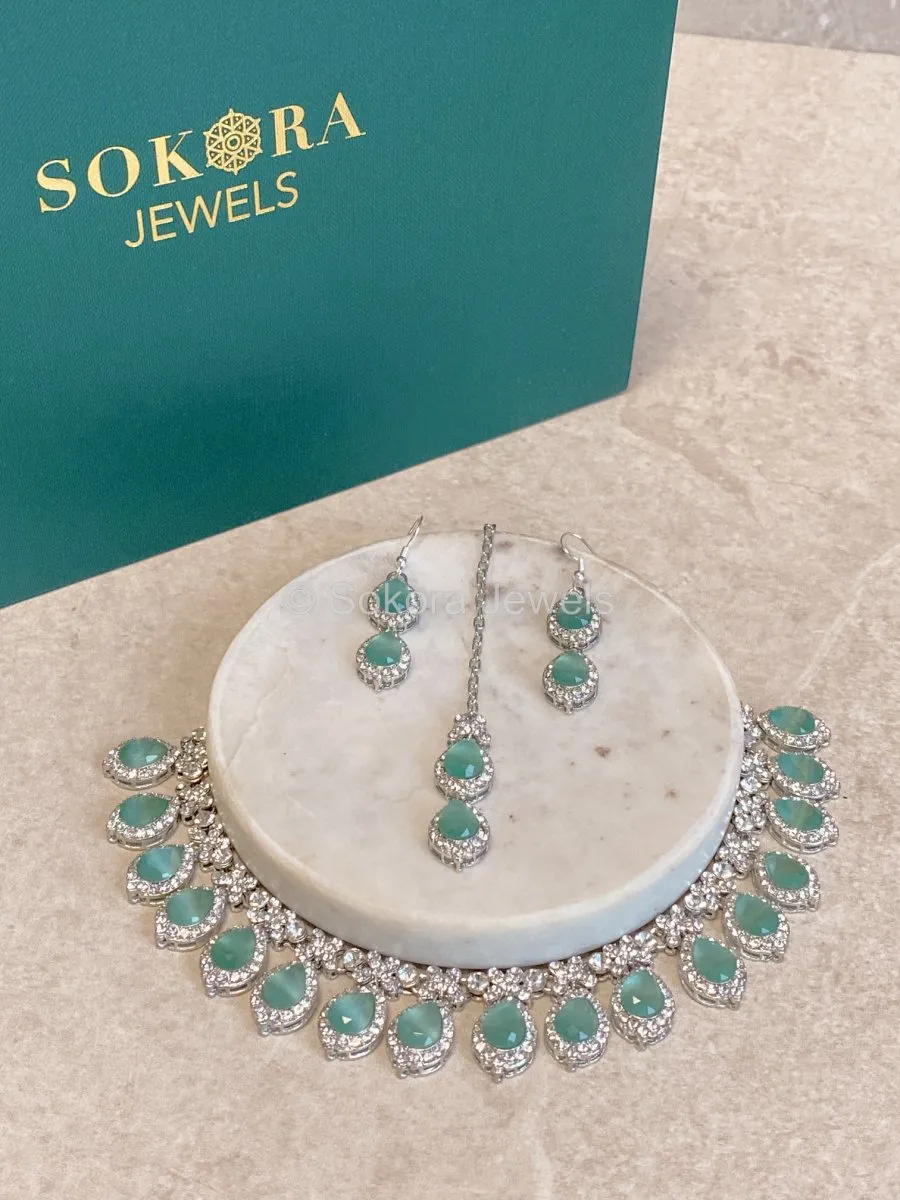 Preeti Silver Diamante Necklace Set - Mint