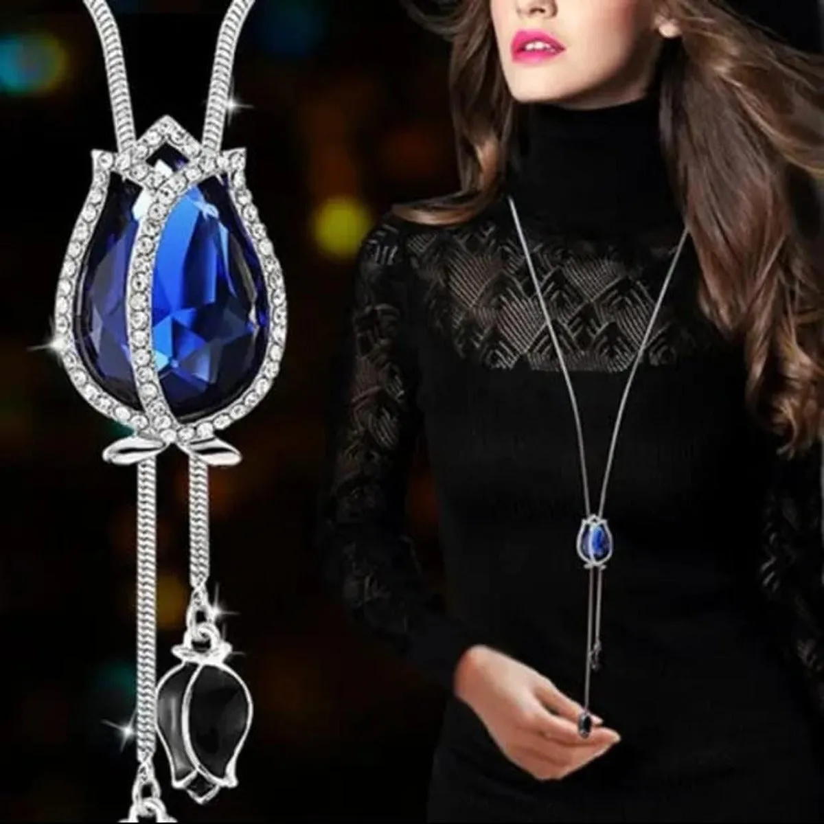 Rhinestone Flower Snowflake Pendant Necklace