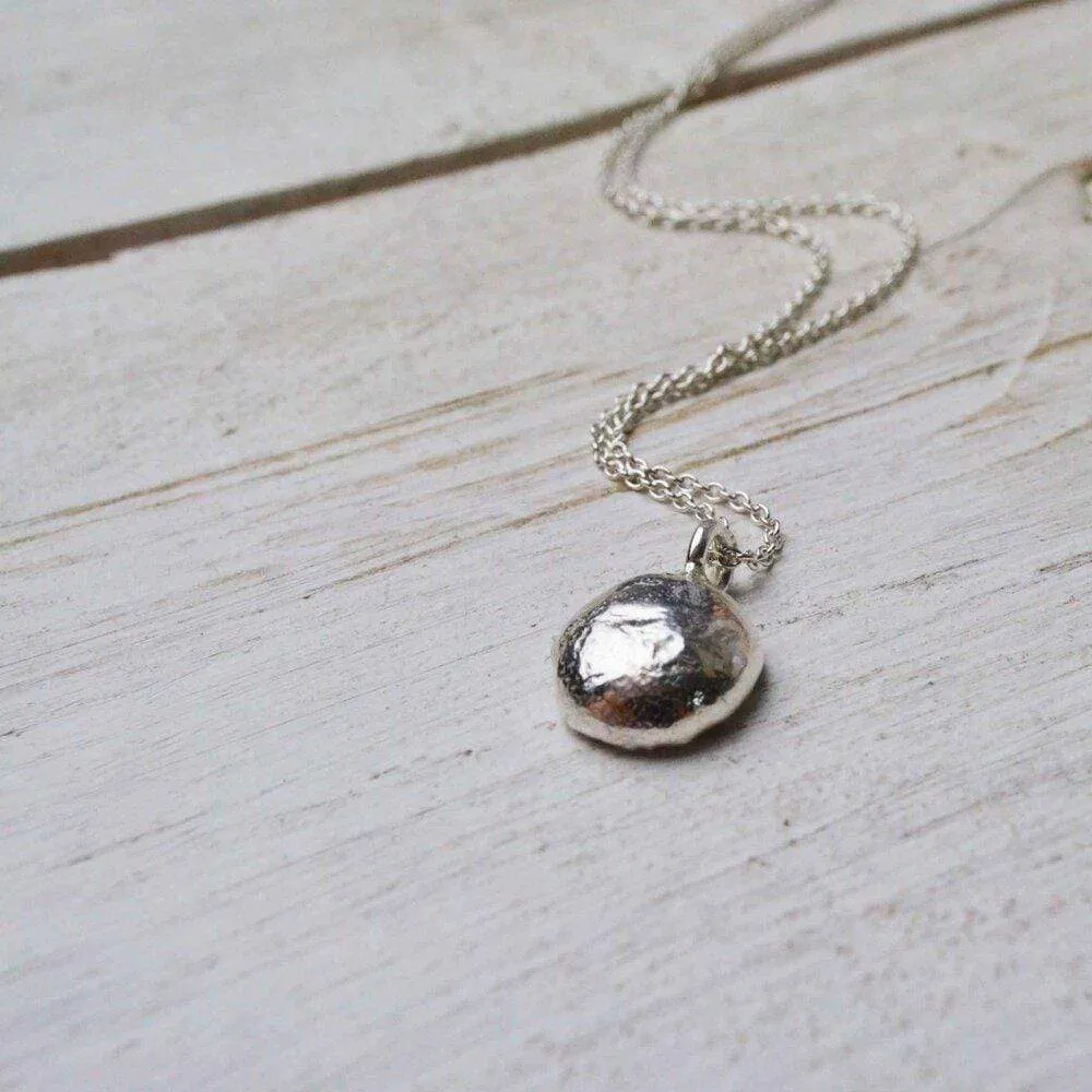 Simplicity silver drop pendant