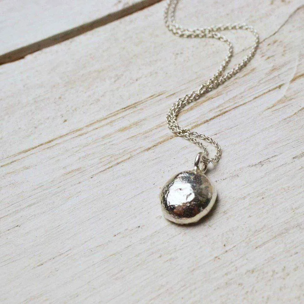 Simplicity silver drop pendant