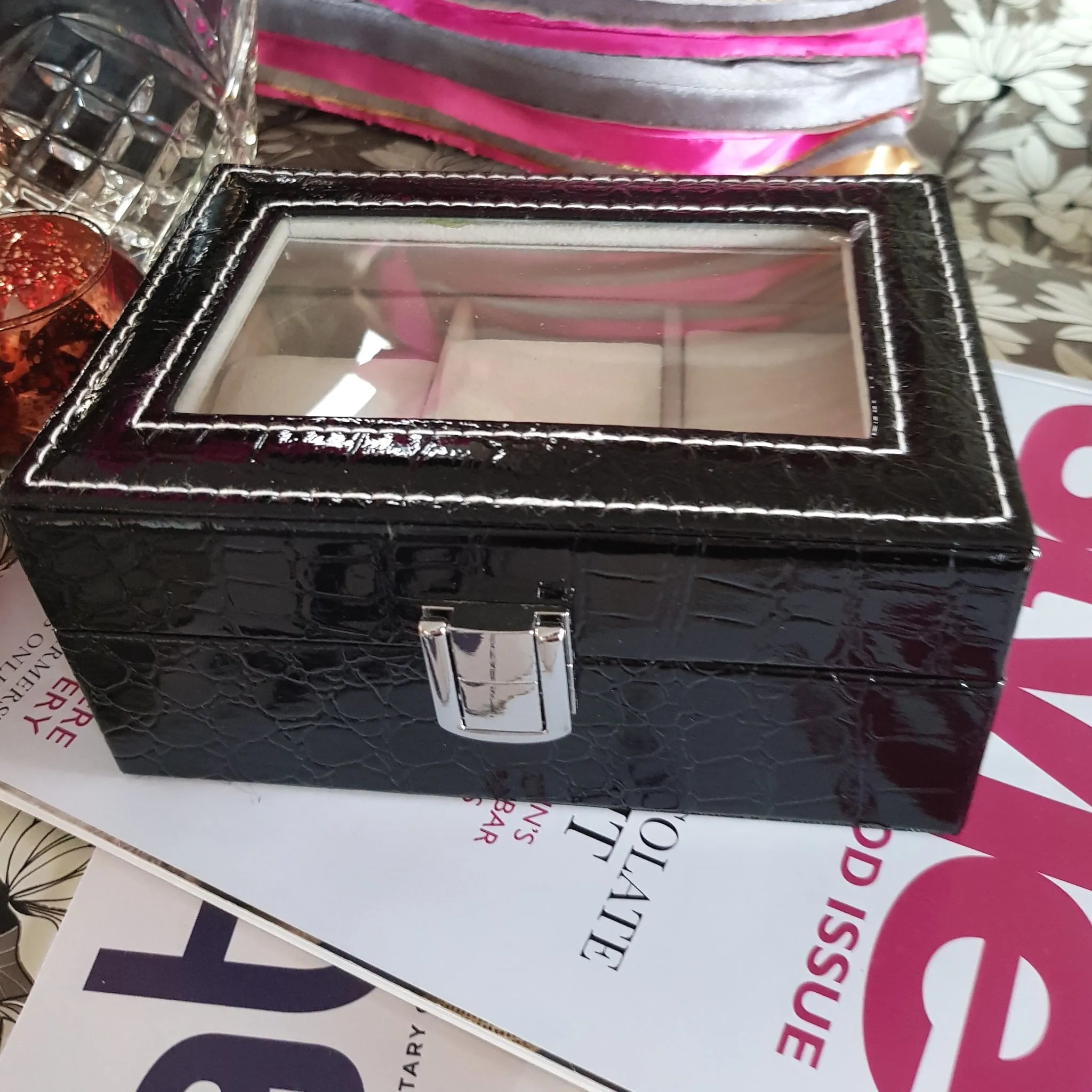 Watch Box 3 Pillow TJ6 Black